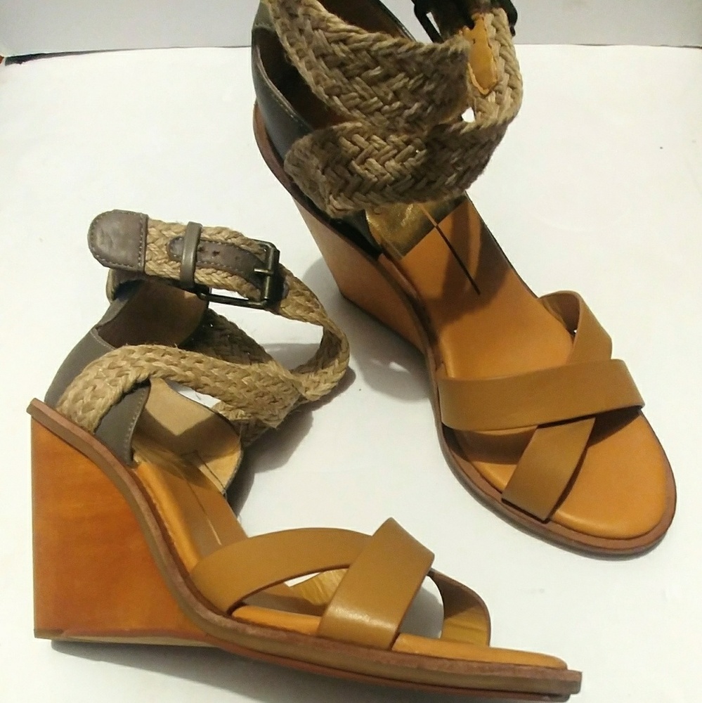 Dolce vita wedge sandals